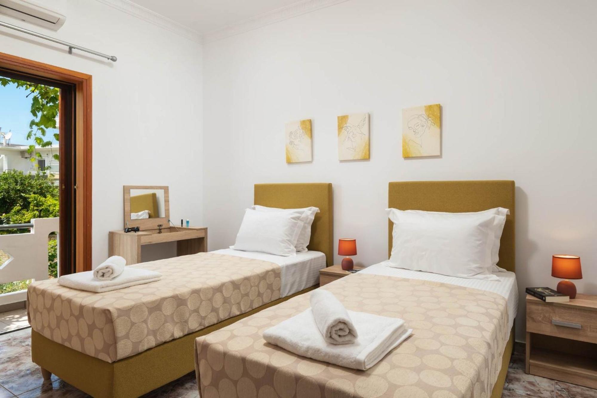 Somine Apartment Chania Chrissi Akti Chania Exterior foto